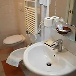Chiara Bed & Breakfast 4*