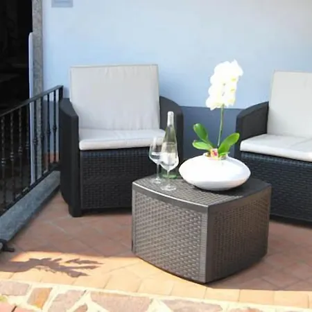 Bed and Breakfast Chiara Λατζίζε