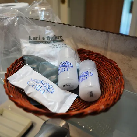 Chiara לינה וארוחת בוקר