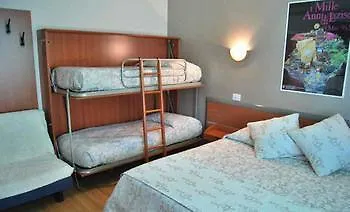 Oda ve Kahvaltı Chiara 4*