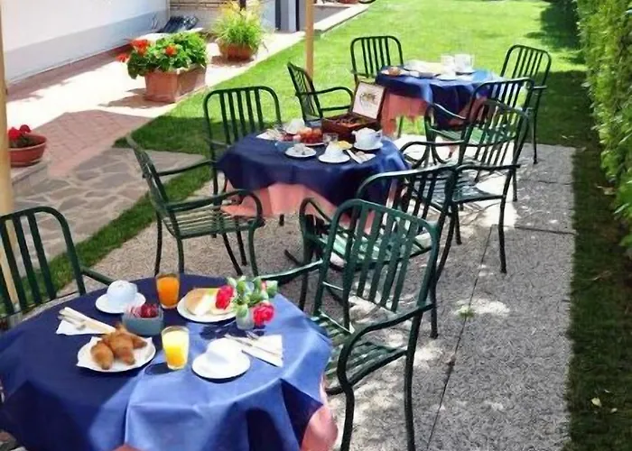 Chiara Bed & Breakfast 4*