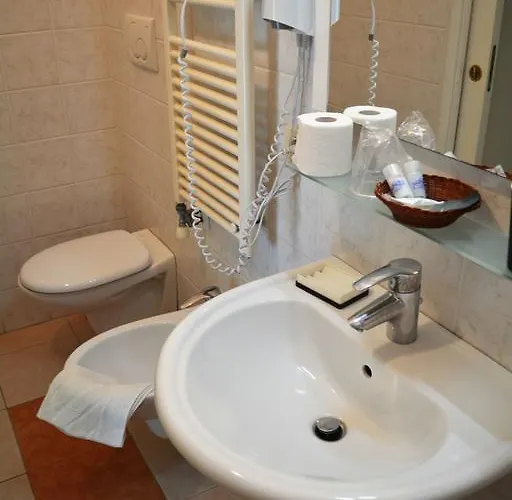 Chiara Bed & Breakfast 4*