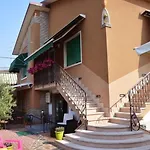 Chiara Bed & Breakfast 4*