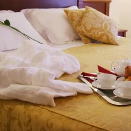 Chiara Couette-café