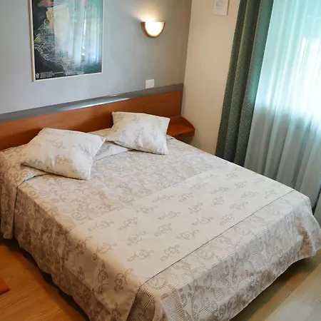 Chiara Couette-café